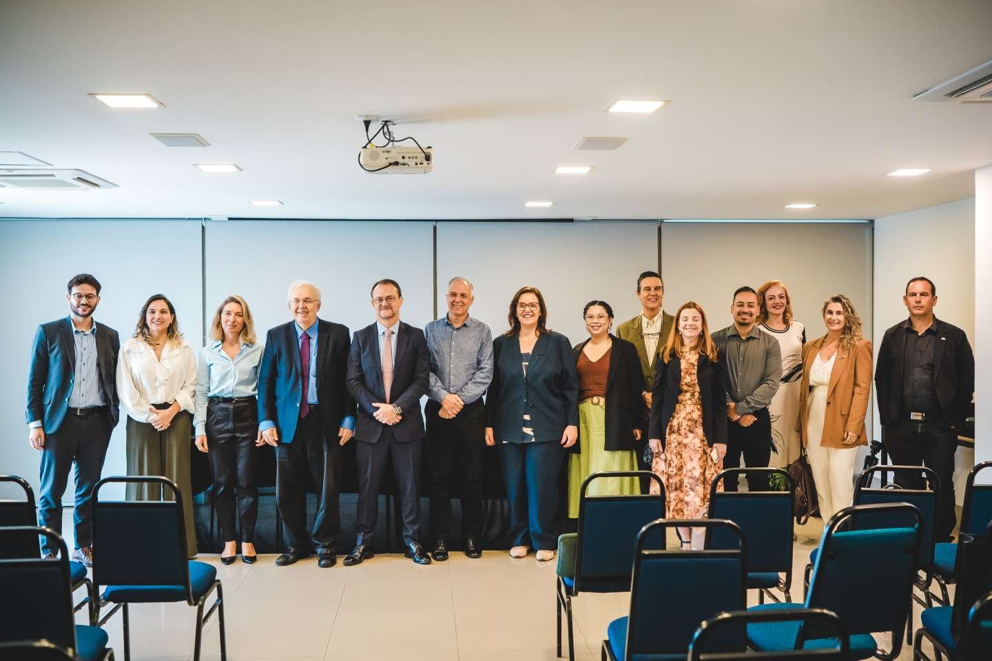 Abrig encerra ciclo 2025 do Café com Autoridade discutindo transformação do Estado e eficiência