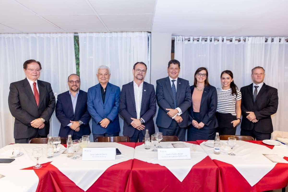 Segurança Pública é responsabilidade de todos, diz presidente da Consesp em almoço da Abrig